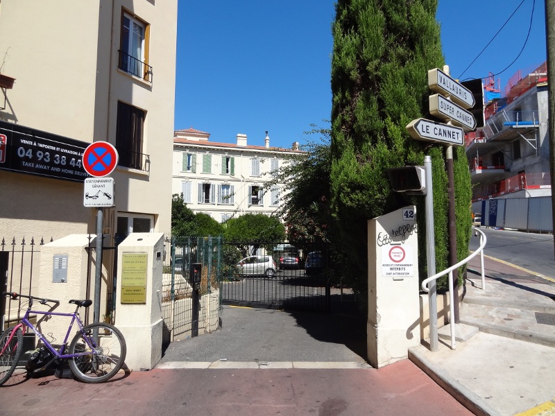Cannes extérieur Castelflor parking